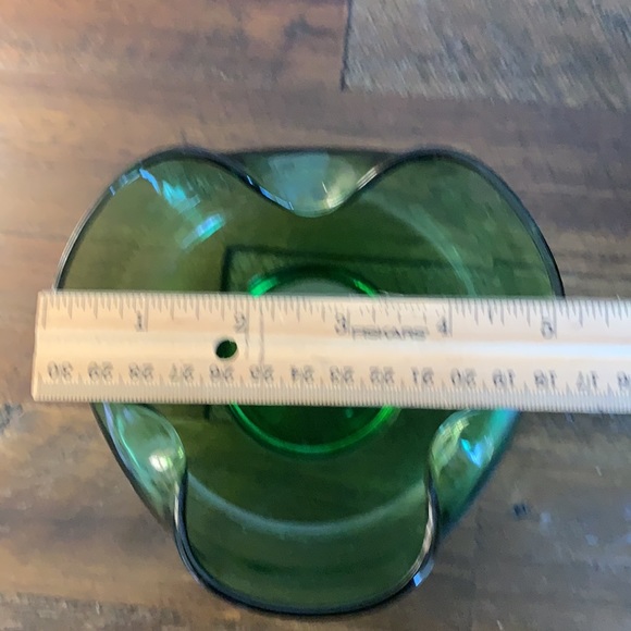 🦚VINTAGE GREEN DISH🦚 - Picture 7 of 8
